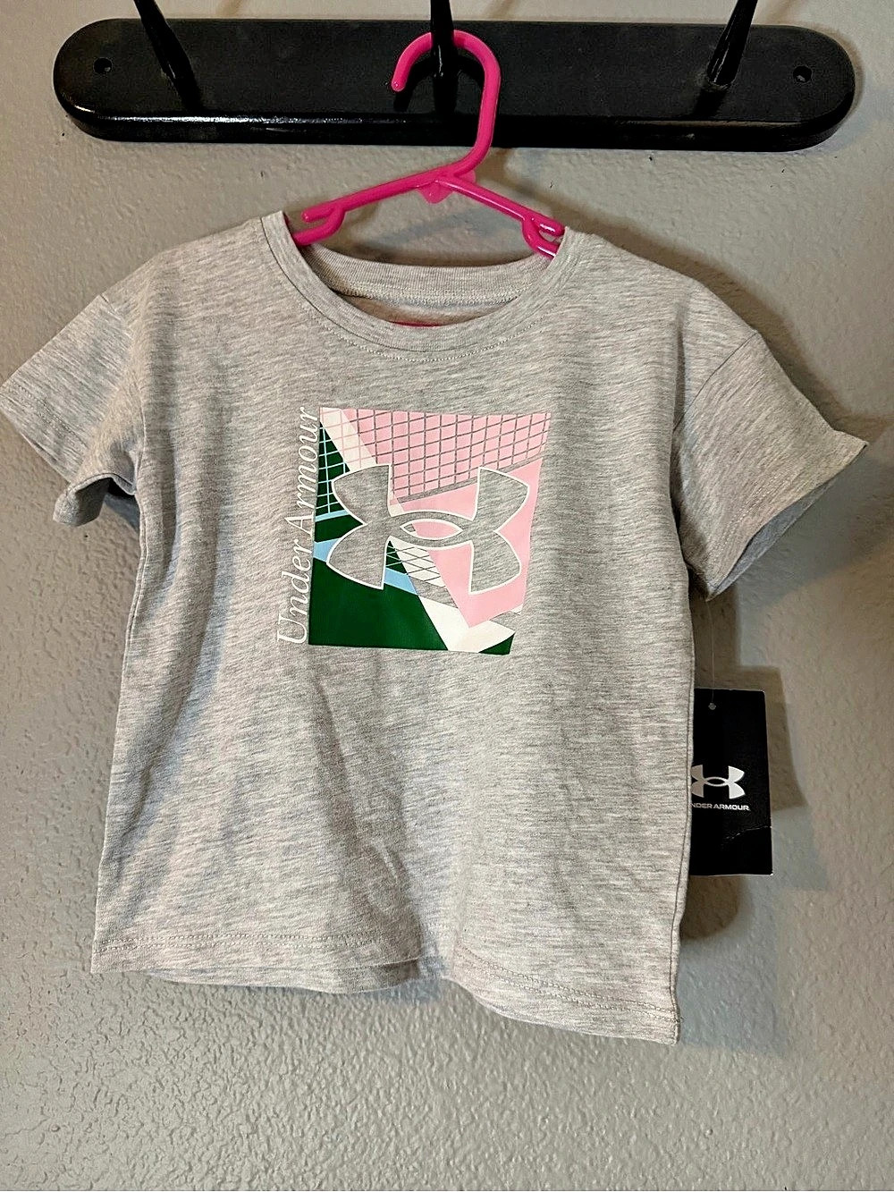 Under Armour girls  Gray Graphic Tee Size 3T NWT